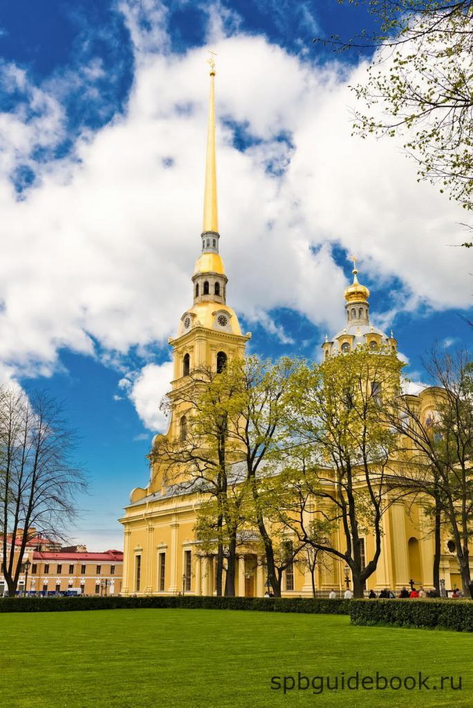 Фото Петропавловского собора в Петропавловской крепости. Санкт-Петербург.